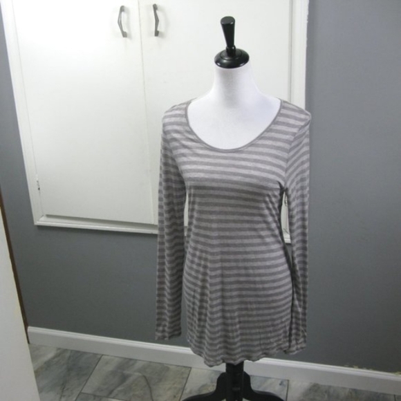 EILEEN Fisher Gray Stripe Semi Sheer Long Sleeve Top Size Medium - Picture 4 of 4